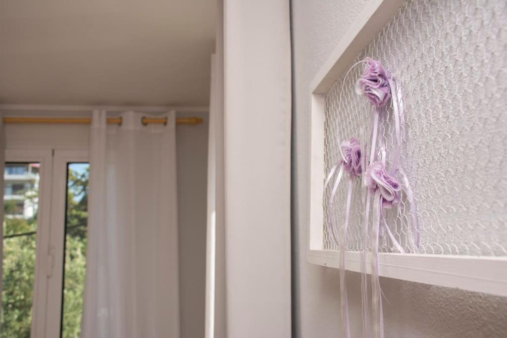 Anadora 2: Hospitable Stone House With Yard Apartment อเล็กซานโดรโพลิส ภายนอก รูปภาพ